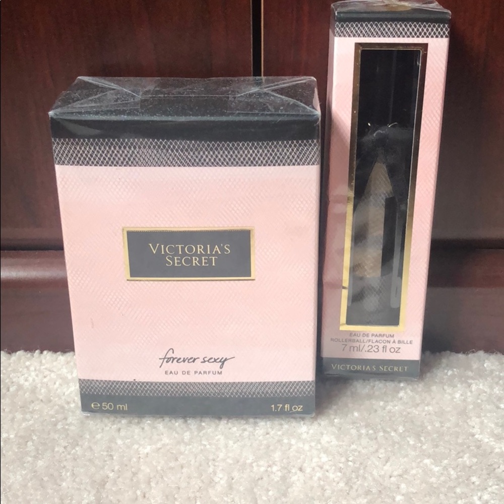 NWT Eau de Parfum Forever Sexy
